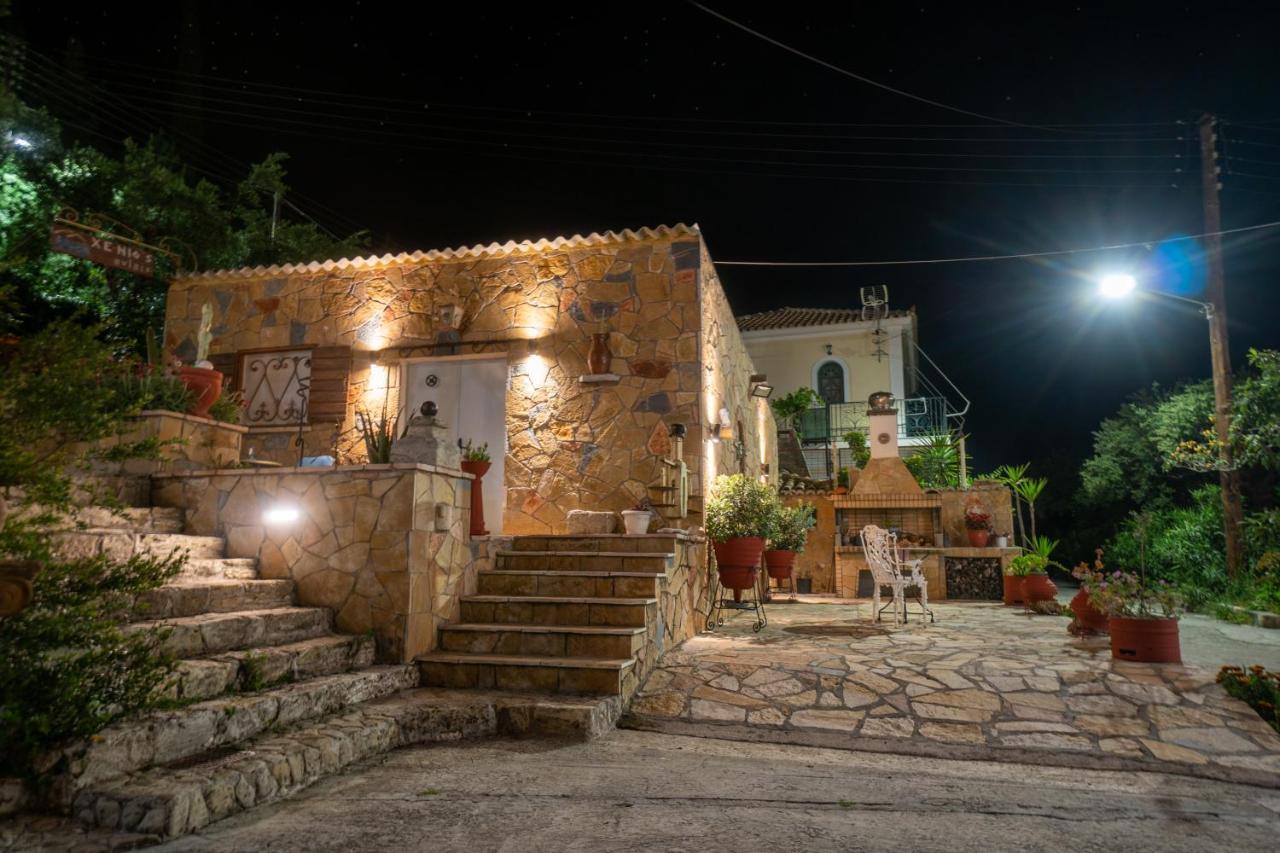 Andrikas Villa At Xenios Avlais Alykanas  Extérieur photo